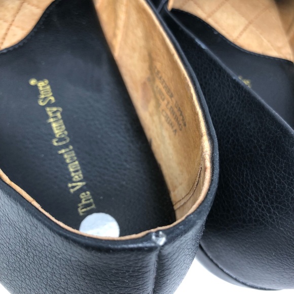 Vermont County Store Classic Men’s Leather Slippers - Picture 8 of 12